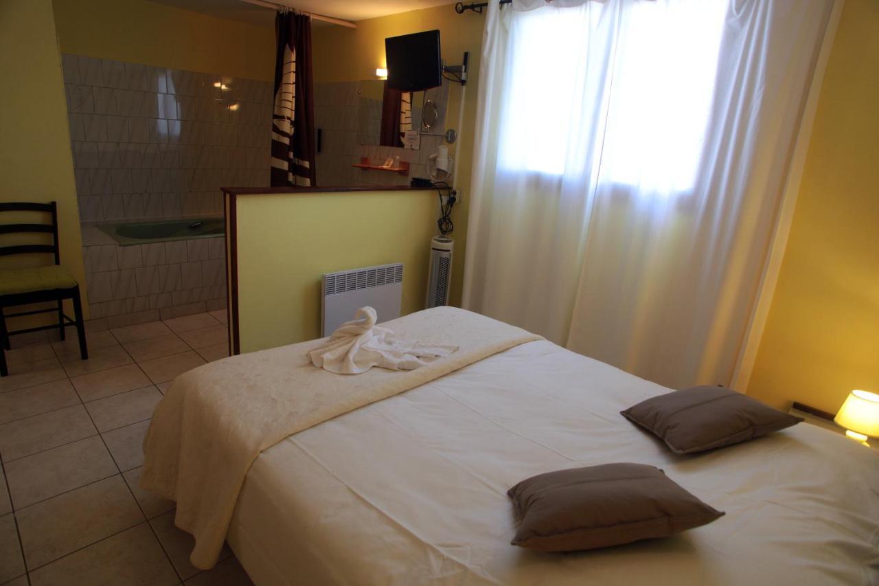 Logis Hotel Le Pressoir Saint-Chinian Dış mekan fotoğraf