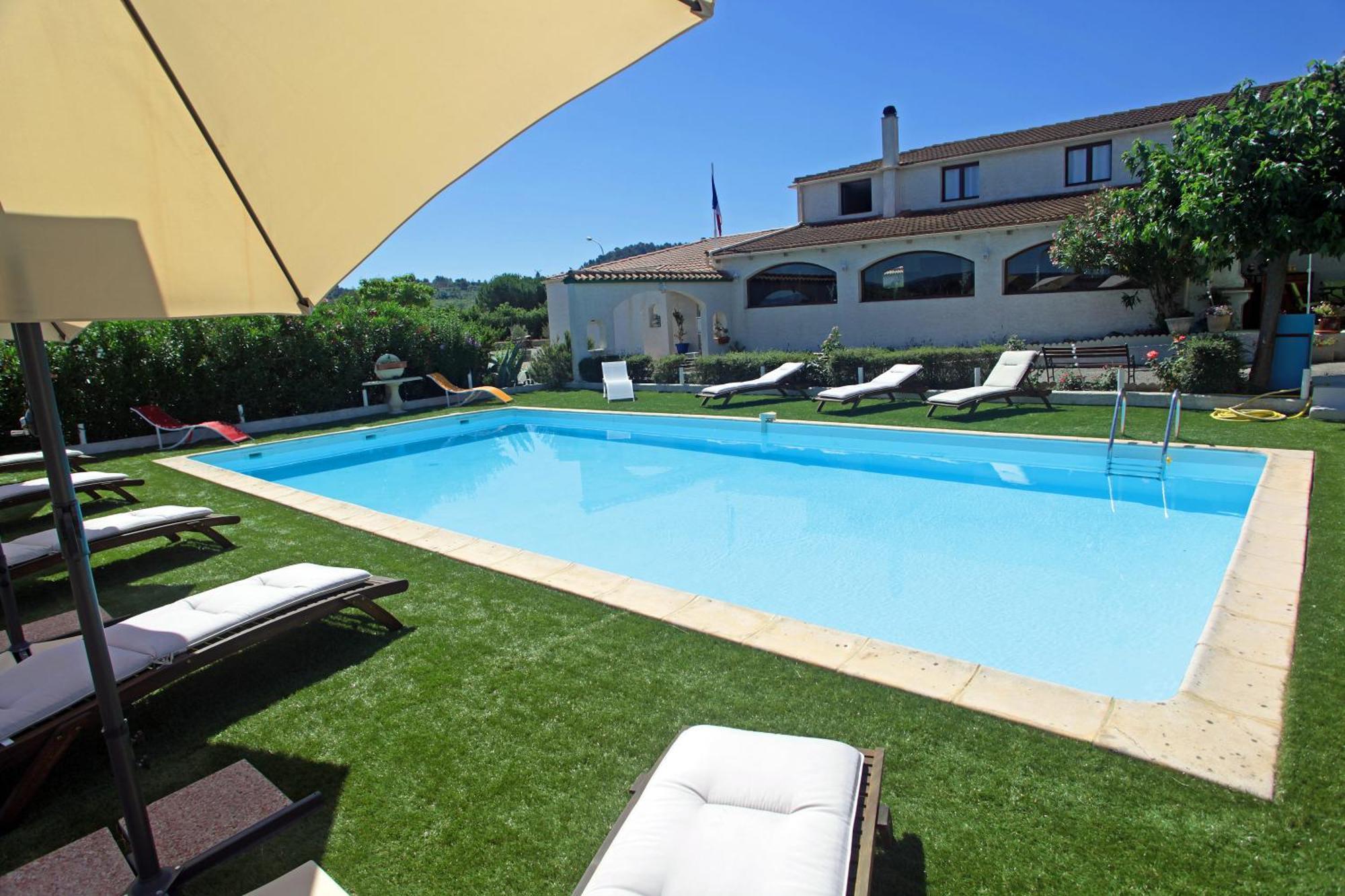 Logis Hotel Le Pressoir Saint-Chinian Dış mekan fotoğraf